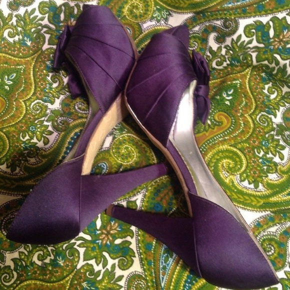 MICHAELANGELO Purple Satin Wedding Pumps Shoes 7.5 - Picture 3 of 4